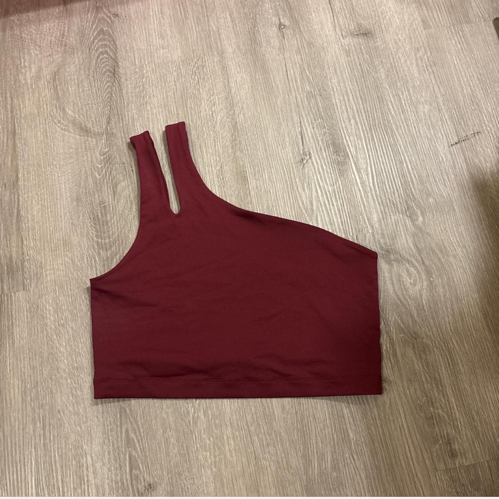 Fabletics Sports Bra - Picture 2 of 3